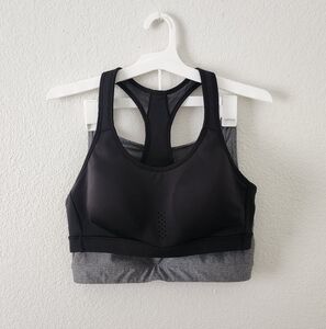 Bundle Of 2 Women's XL Black Gray Activewear Sport Bras